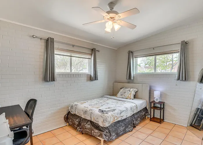 2 Mi To Dtwn & Of Arizona! Holiday home *