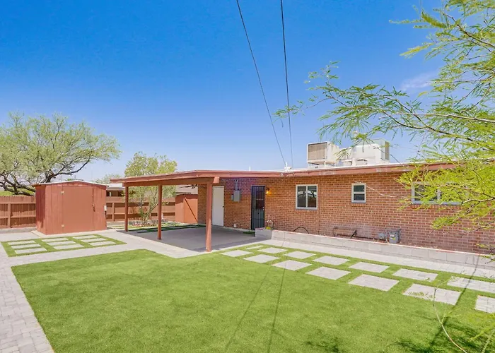 2 Mi To Dtwn & Of Arizona! Holiday home